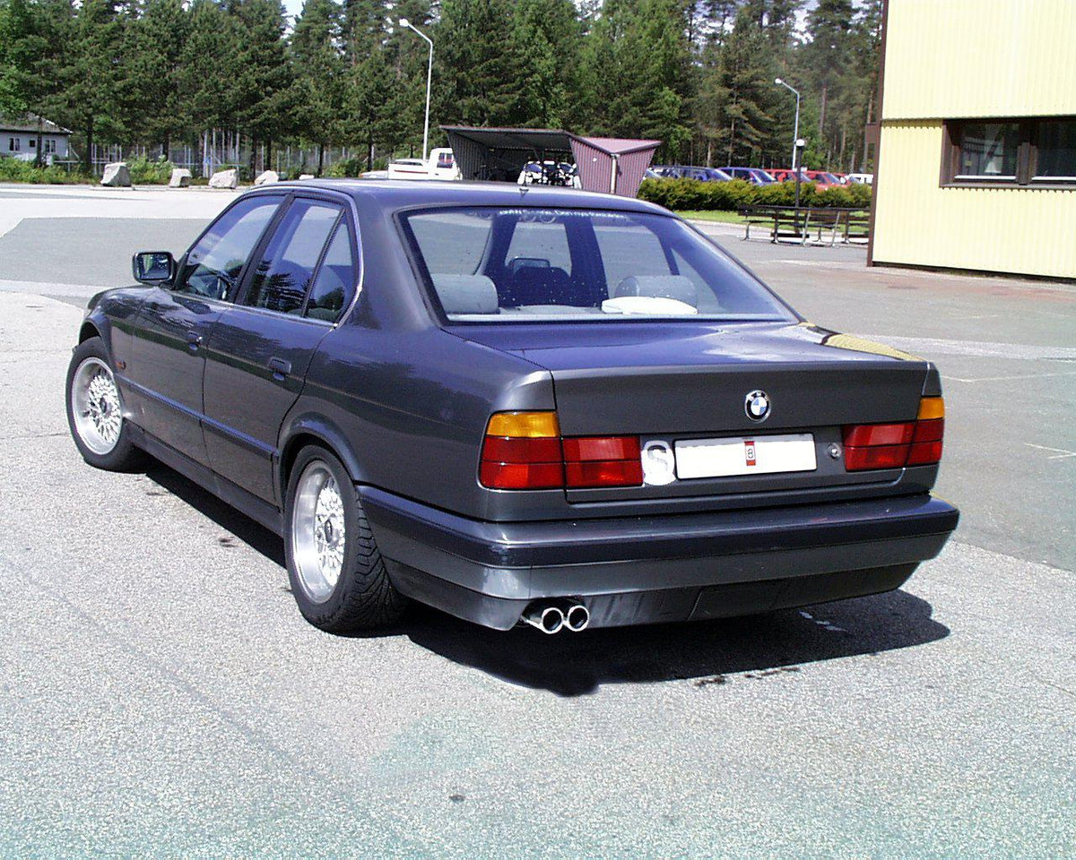 Sportovní výfuk Simons – BMW Řada 5 E34 525i 24V/141kW (1990–1995) / E34 530i 138kW (1988–1992) a další - 038-H5D