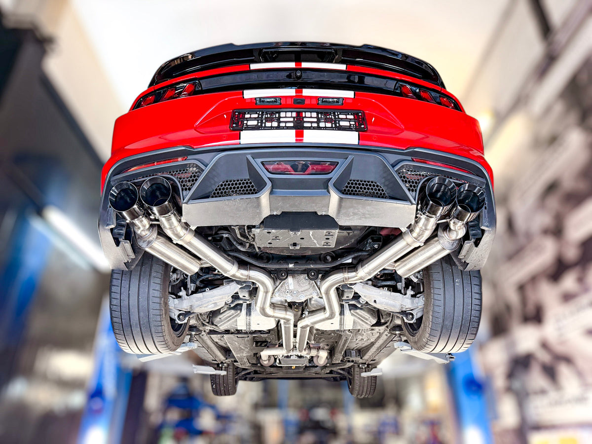 Sportovní klapkový výfuk Hurricane 3,5″ – Ford Mustang kupé 5.0 Mk6 před faceliftem 4 koncovky (vzhled faceliftu)